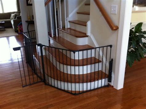 Best Baby Gates For Your Stairs