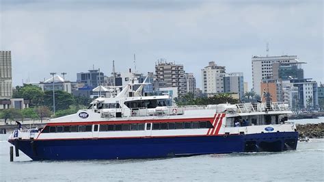 Voyage En Bateaux Libreville Port Gentil Ngv Dolphins