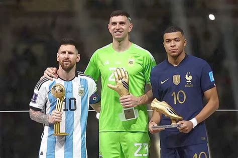 Dibu Martínez Reveló Qué Le Dijo Messi Sobre Los Penales De Mbappé Antes De La Final Del Mundial