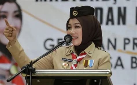 Profil Atalia Praratya Istri Ridwan Kamil Yang Dapat Restu Maju Pilwalkot