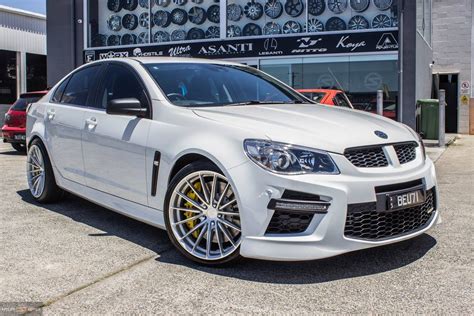 Holden Hsv Commodore Vf White Koya Sf Wheel Front