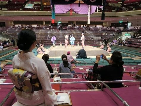 行司装束はだし行司 2015年大相撲九月場所 At 両国国技館 朝香沙都子オフィシャルブログ「着物ブログ きものカンタービレ♪