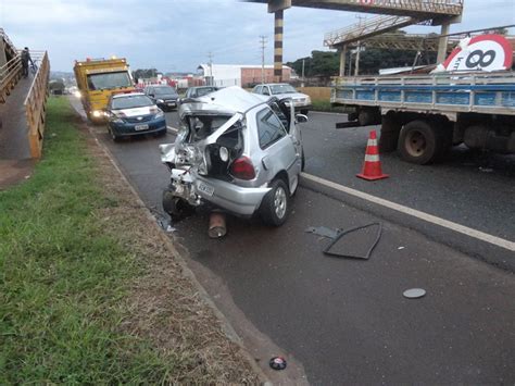 Acidente Entre Nibus E Carro Na Br Em Sarandi Sarandi Agora