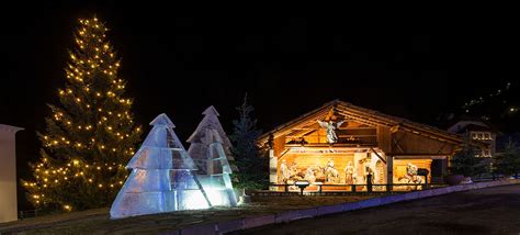 Natale Al Mercatino Tradizionale Di Santa Cristina In Val Gardena