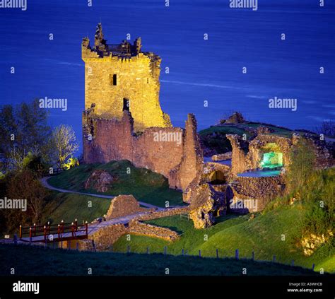 Urquhart Castle At Dusk Loch Ness Highlands Hi Res Stock Photography