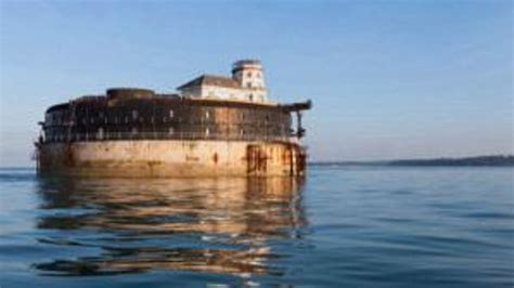 A WWI sea fort off the coast of the UK is on sale for just £50,000 | indy100