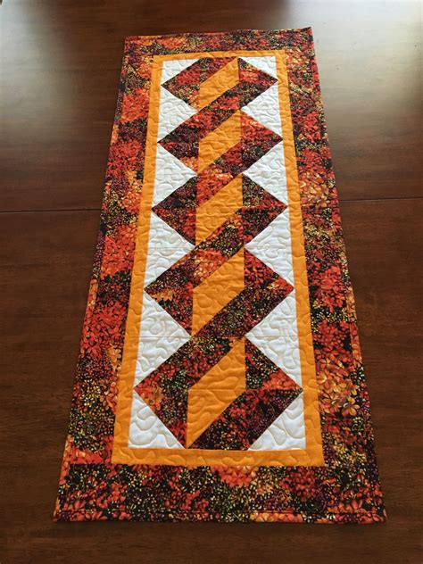 Twisted Pole Table Runner Created As A T To My Daughter October 2016 Fall Table Runner