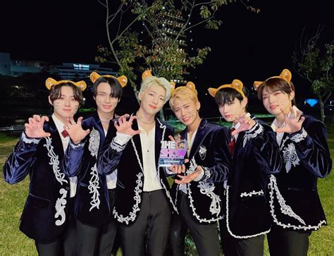 DKZ Take Home 1st Ever Music Show Win With Uh Heung On SBS MTV S The