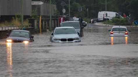 Unwetter Deutschland Starkregen Sorgt F R Hochwasser