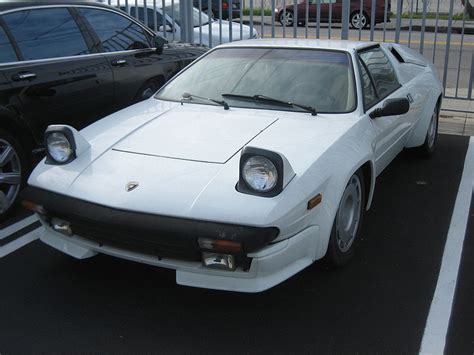 1988 Lamborghini Jalpa - Information and photos - MOMENTcar