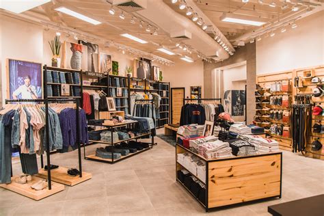 Levi S Inaugura Primeira Loja Conceito No Brasil Guia JeansWear