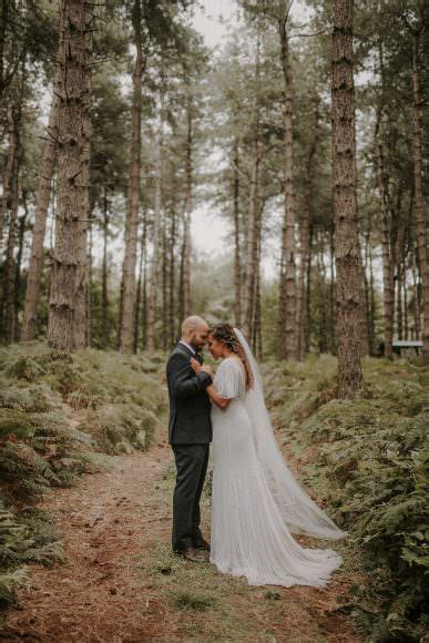 Happy Valley Wedding Utterly Beautiful Woodland Ceremony Norfolk