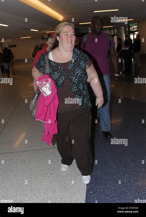 Honey Boo Boos Mama June Arrives At Los Angeles International