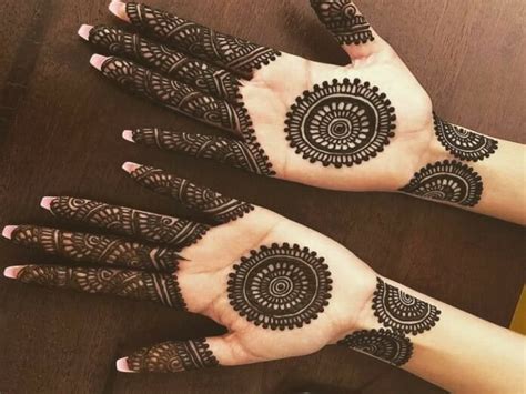 Mehndi Designs Simple मेहंदी के ये खूबसूरत डिजाइन निखार देंगे आपकी