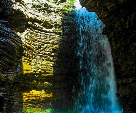 Gurgur Waterfall dazzles in all four seasons | Azerbaijan.travel