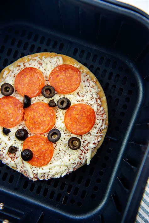 Air Fryer Frozen Pizza In Less Than Minutes Airfried