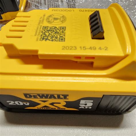 2 Pack Dewalt Dcb205 2 20v Max Xr 5ah Battery Batteries Free Shipping