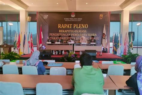 KPU Gelar Rekapitulasi Tingkat Kabupaten Bandung Barat Angka