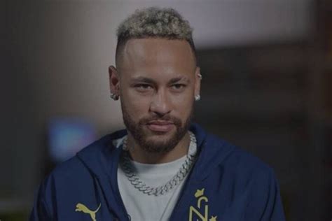 Neymar surpreende e revela que voltará a jogar pelo Santos Área VIP