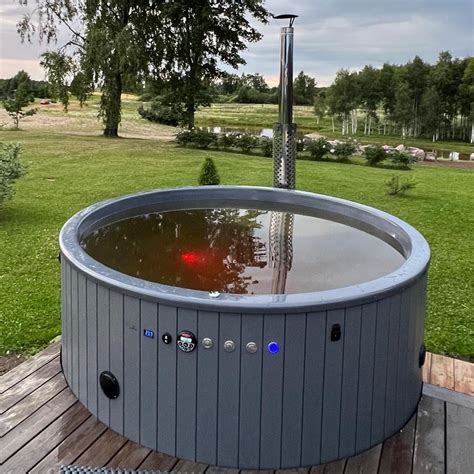 Deluxe Wood Fired 6 Person Hot Tub With Integrated Heater Heracles Wellness