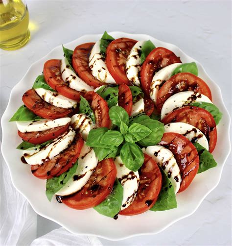 Caprese Salad With Balsamic Reduction Keto Cooking Christian