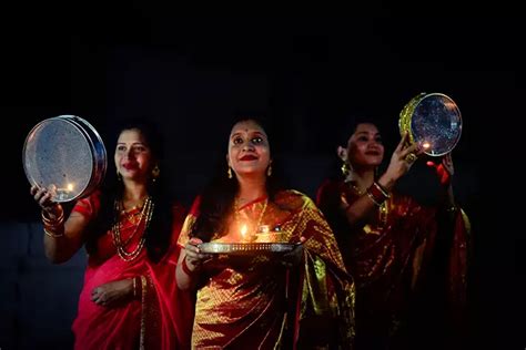 Karwa Chauth 2023 Know City Wise Moonrise Timing Puja Muhurat Rituals