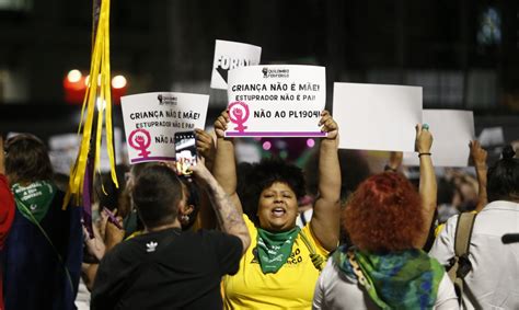 Manifesto frente de mulheres cristãs critica PL do Estupro