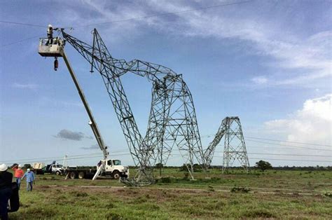 Contratan empresa para reponer torres eléctricas en Monagas