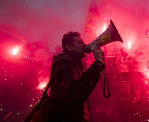 Rail chief says cost of French strikes so far -- nearly $123M - UPI.com