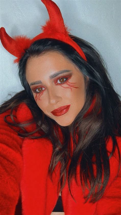 Last minute costume idea: Easy Devil Halloween Makeup