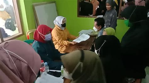 Gebyar Vaksinasi Di Desa Cisero Dpc Pdi Perjuangan Garut Bekerjasama