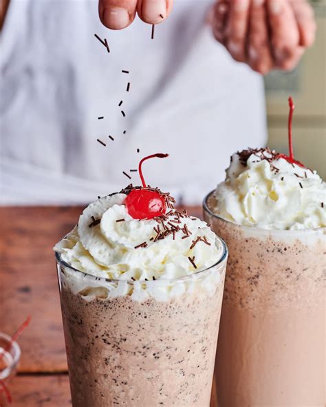 Cómo hacer malteada de chocolate cremosa Receta de una de las bebidas