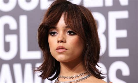 Jenna Ortega Haircut Mirna Tamqrah