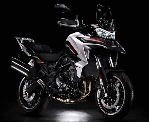 Benelli Unveils New Trk And Bkx Adventure Bikes At Eicma Adv