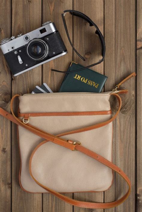 10 Best Travel Handbags: Get the Best Purse for international travel