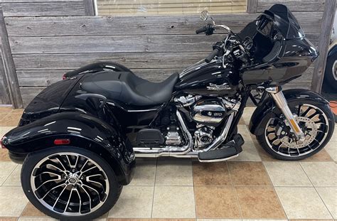 2023 Harley Davidson® Road Glide® 3 Vivid Black Black Finish Docs