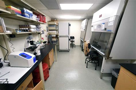 Quinnipiac University medical school opens $2 million research laboratory