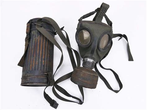 Wehrmacht Original Gas Mask Filter In Luftwaffe Gas Mask Box With