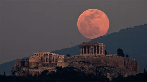 Heres How Hoosiers Can See The Pink Supermoon That Will Dominate The Sky