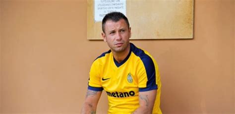 Cassano Clamoroso Dietrofront “lascio Il Calcio Carolina Ha Sbagliato