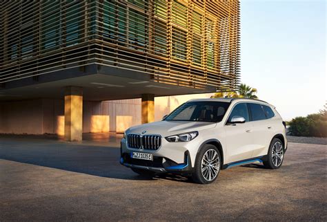 Bmw X1 E Ix1 Il Suv Diventa Anche Elettrico Informazioni E Prezzi