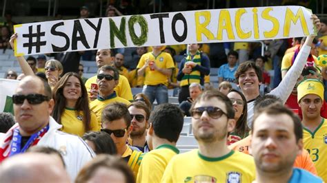 Bilderstrecke Zu Rassismus Im Stadion Von Der Fifa Geduldet Bild