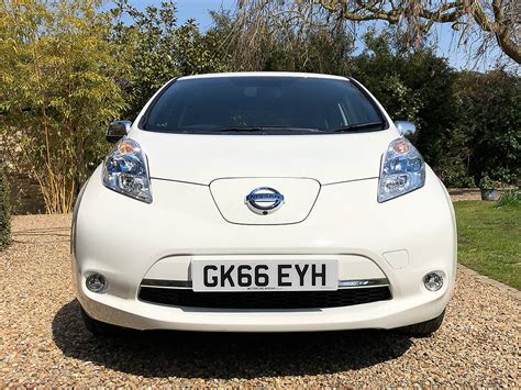 2016 Nissan Leaf Tekna 30kWh Chrome Pack EVHERO