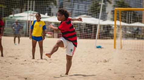 Flamengo Tem Tr S Atletas Do Beach Soccer Convocadas Para Jogos