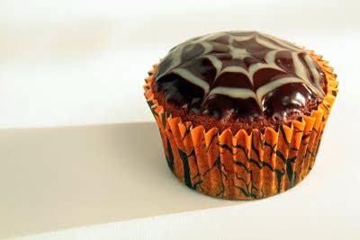 Hungry Cravings: Cobweb Cupcakes