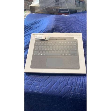 AS NEW MICROSOFT SURFACE PRO KEYBOARD WITH SLIM PEN 2 - RETAIL $349