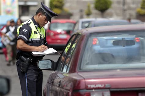 Infraccionan Cerca De 5 Mil Por Estacionarse En Doble Fila