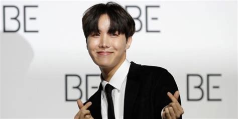 J Hope Becomes Second Bts Member To Enlist In South Korean Military