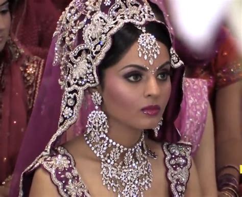 Indian Bridal Makeup Pictures 2012 Wavy Haircut