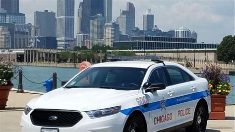 Chicago Pd Officers Warned Of Handheld Radio Thefts From Station Lobbies